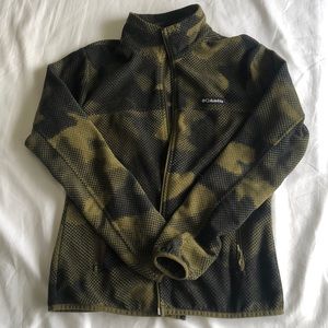 Columbia camo fleece jacket